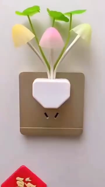 Mushroom LED Night Light with Automatic Sensor