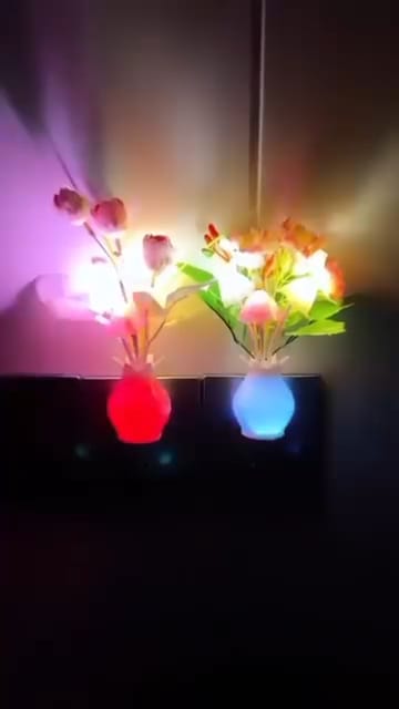 Mushroom LED Night Light with Automatic Sensor